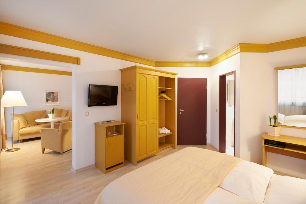 Hotel Kastanienhof Bad Münder am Deister Quarto foto